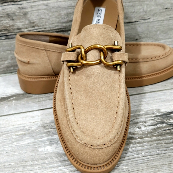 STEVE MADDEN "Karmine" Leather/Suede Chunky Heel Loafer with Chainlink Detail - Picture 13 of 15